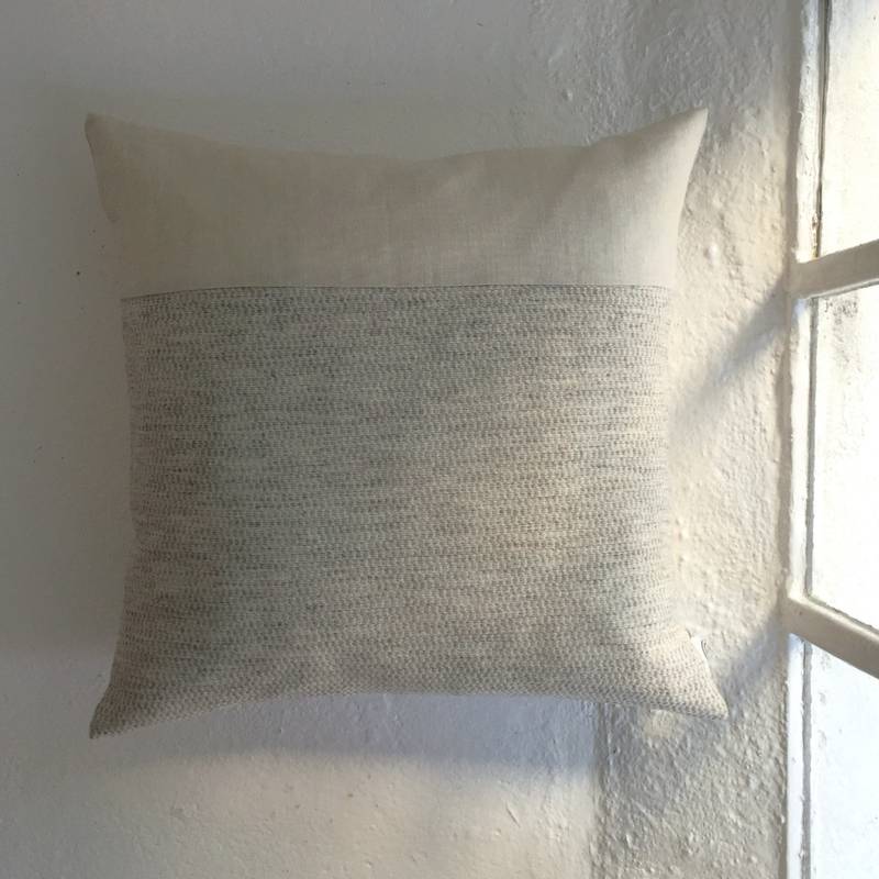 Gråsau FOLDOVER cushion | Neutral | Ivory 001 Svaberg